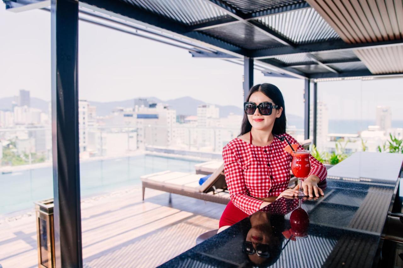 Adela Boutique Hotel - Infinity Pool Дананг Екстериор снимка